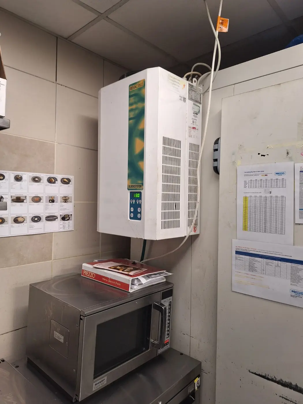 Commercial monoblock refrigeration system